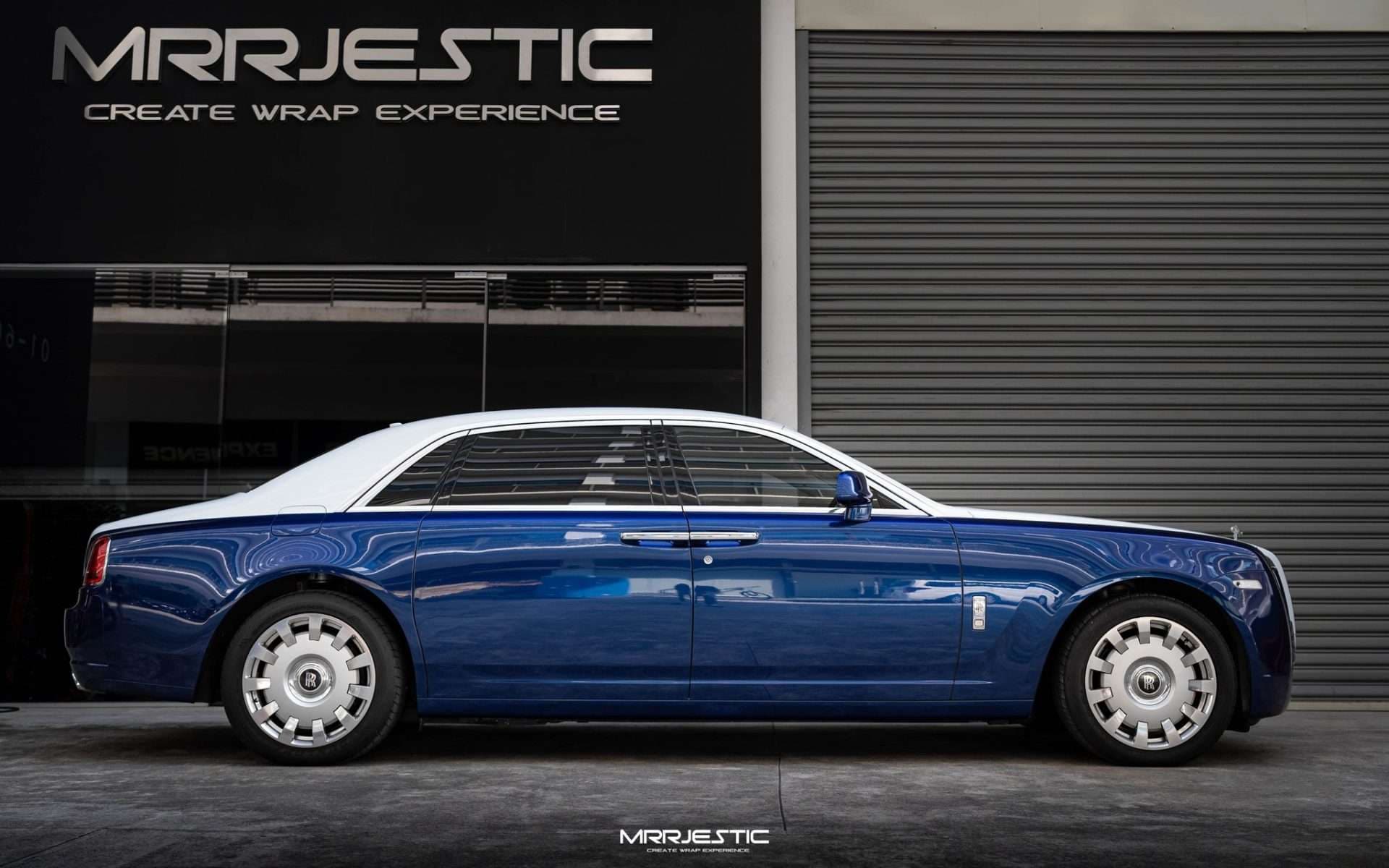 Rolls Royce Ghost – Gentian Blue — photo 8