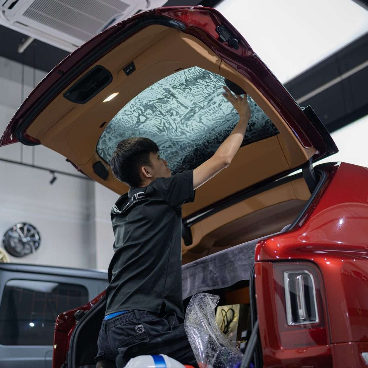 Solar film install on a Rolls Royce Cullinan